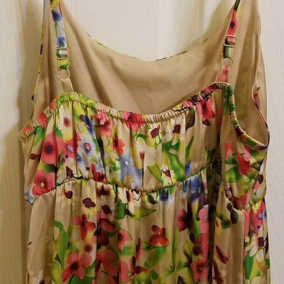 Old Navy silky flowered maxi dress   - Picture 7 of 8